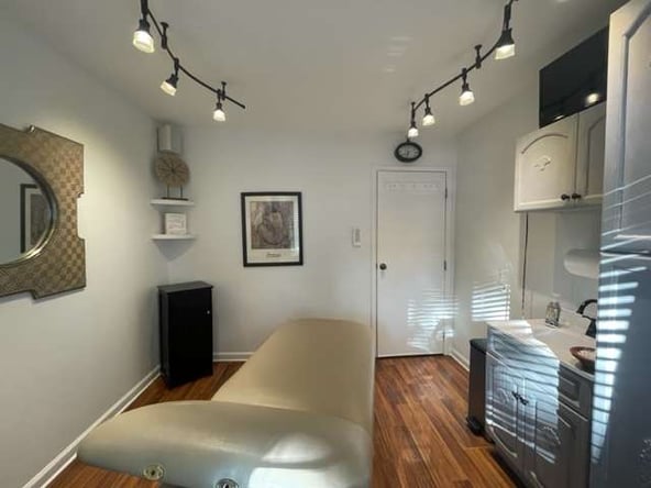 Treatment Room / Suite For Rent