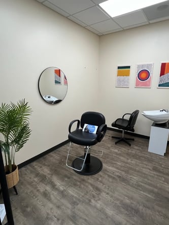 Sola Salon Studios in Norfolk, VA – Salon Suite for Rent