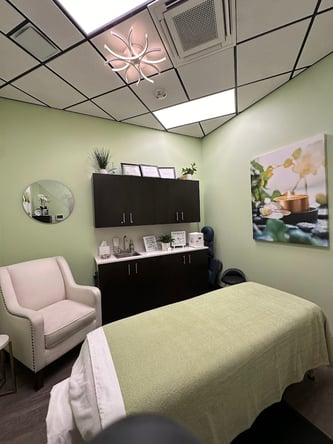 MY SALON Suite in Drive Brookfield, WI – Salon Suite for Rent