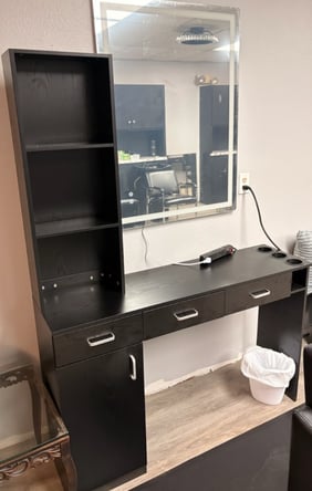 Booth Rental in Open Salon