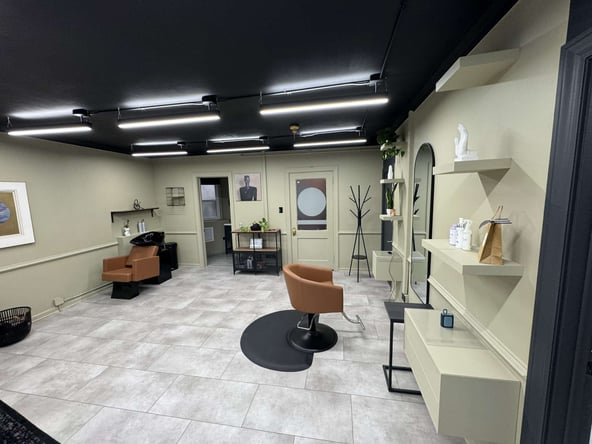 Prime location in Beautiful Downtown Hinsdale, Private creative Suite for Artist