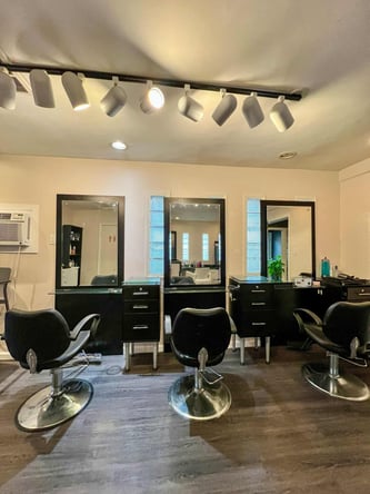 You’re Invited: Schedule Your Private Salon Tour & Interview (Next 30 Days)