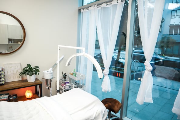 MY SALON Suite in A Woodland Hills, CA – Salon Suite for Rent