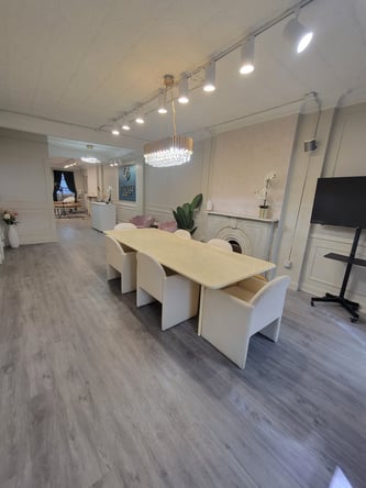 Private Luxury PMU & Aesthetic Studio | Training Space – Midtown Manhattan