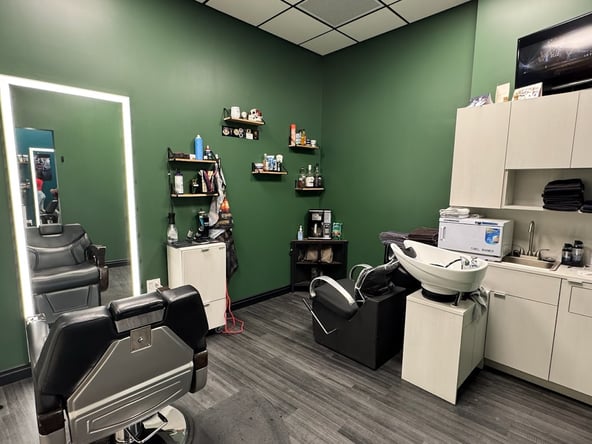MY SALON Suite in Rd. Centennial, CO – Salon Suite for Rent