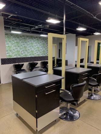 Boutique Salon Chair rental