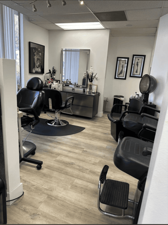 Now Hiring: Talented Hairstylist Wanted!