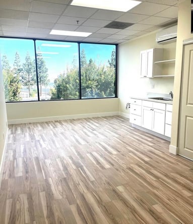 Luxurious Salon Suites