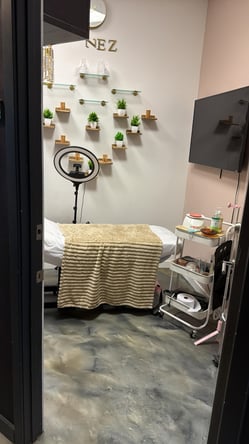 Private Room or Chair for Rent | Boutique Salon & Spa | Edgewater, Miami | Free Parking