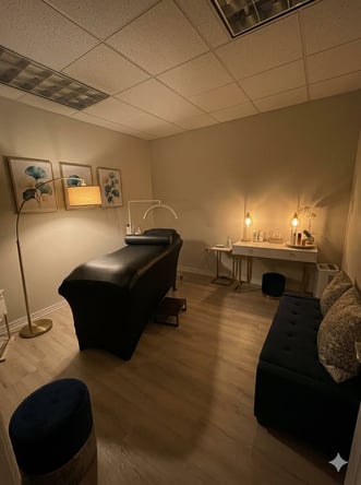 Spacious Private Beauty Suite- South Tampa (First Week FREE!!!)