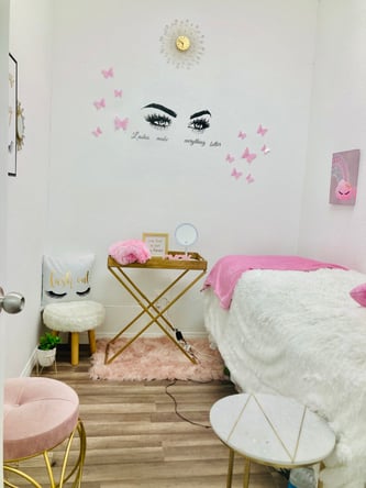 Booth/room rental
