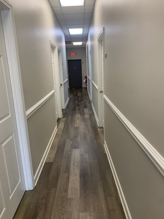 “Private $700 Private Suite: 10×10 Space for Elite Professionals in Mauldin, SC”