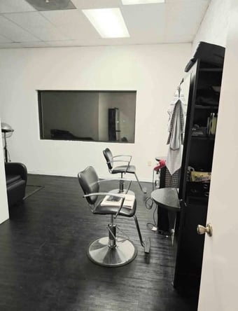 Spacious Double Private Salon Suite in Casselberry, FL — Move-In Ready!