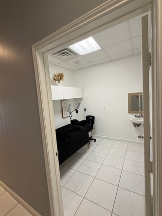 Esthetician room for rent, spa room, tattoo room
