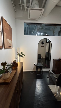 Hairstylist – private salon studio for rent