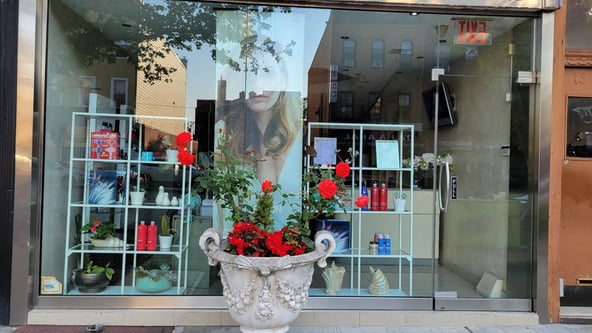 Facial/Massage Room, Salon Chair, Russian Gel Station