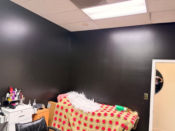 Salon Suite Rental