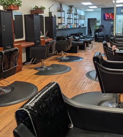 Hair Stylist Booth & Private Spa Suites in Cibolo – Elevate Your Business!