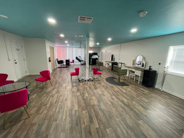 Renovated salon in Graceville, Florida; Looking for beauty professionals! :)