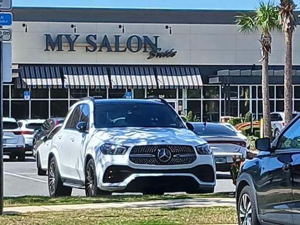MY SALON Suite in University Pkwy Sarasota, FL – Salon Suite for Rent
