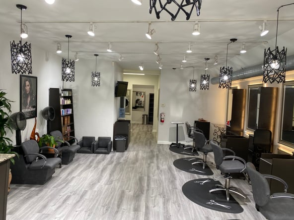 Booth and Room Available for rent!