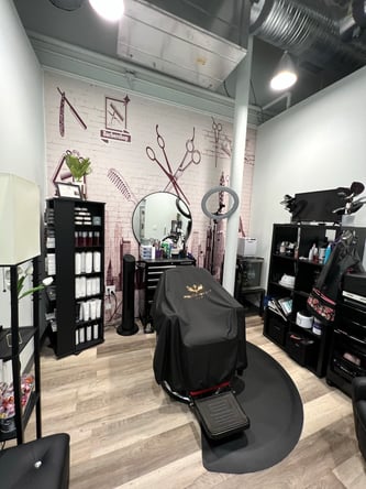 We’ve got BIG news!  Ascension Salon suites is offering a limited-time special leasing offer! 