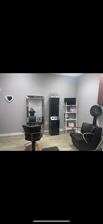 Studio or chair rental