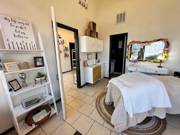 Urban Escape Salon & Spa Booth Rent