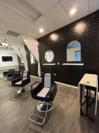 Salon suite and Chair rentals in Lilburn ,Ga