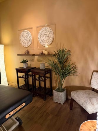 Quiet Facial Room For Rent