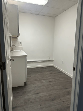 Private Beauty Room for Rent – Van Nuys / North Hollywood