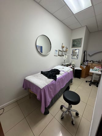 Lash/Facial Room for rent in Riverside Nails spa