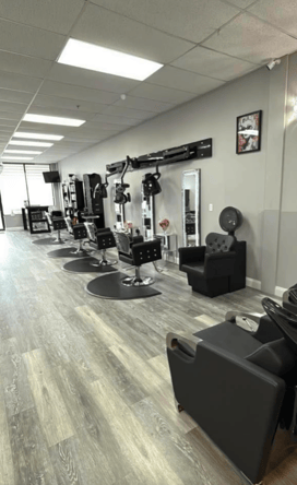 Newly Remodeled Salon: Chairs & Rooms Available Prime location in Middletown, DE