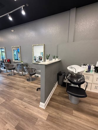 Chair for rent in a beautiful Hair Salon! Coconut Creek