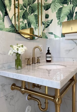 Private Esthetician/PMU Room Available in West Hollywood