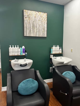 Part Time & Full Time Booth Rental Available in Williams Trace Shopping Center, Sugar Land TX.