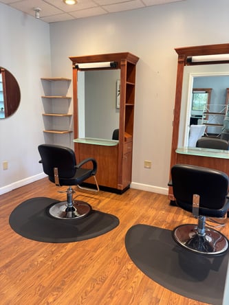 Booth Rental Opportunities in Bedford, NH — First 2 Weeks FREE!