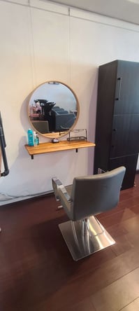 Stylist Booth Available for Rent