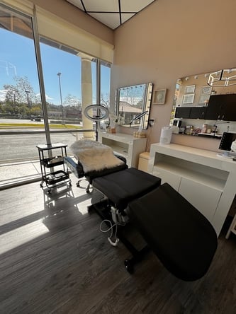 MY SALON Suite in Oceanside Blvd Oceanside, CA – Salon Suite for Rent