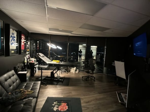 High-Rise Tattoo Studio Space