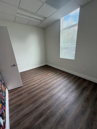 Gorgeous Corner Suite
