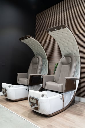 Nail Salon Chair Rental in San Diego with Free Rent!