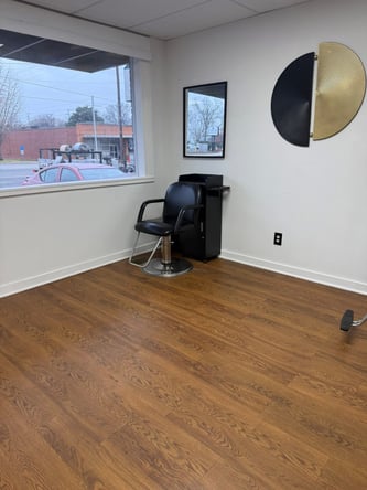 Salon Booth