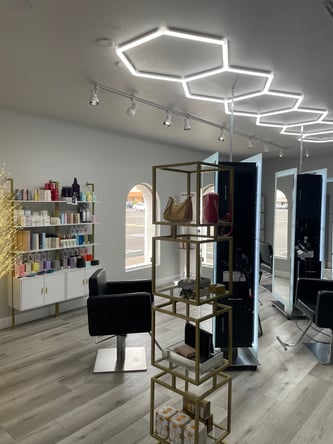 Salon chair rental in Scottsdale (Paradise valley)