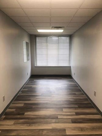 Beautiful Salon Suites Available – Southfield