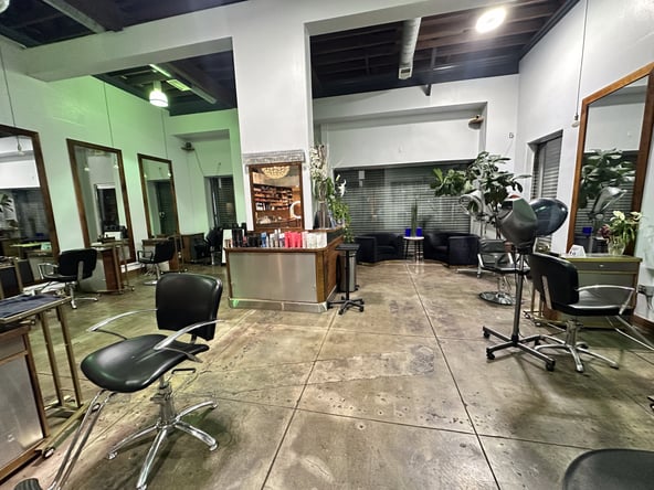 Salon Booths & Treatment Room Rentals — Prime 3rd St, LA