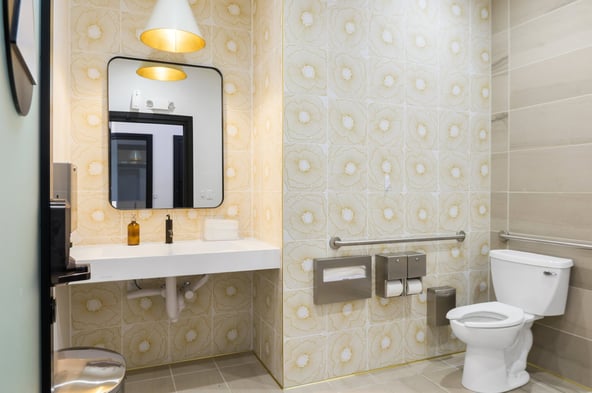 Sola Salons – Benton, Santa Clara