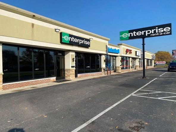 Move In Ready Salon on Gratiot Avenue