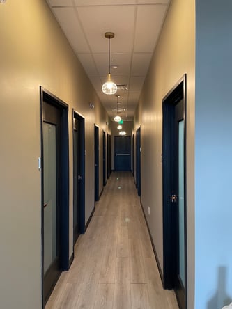 Highlands Ranch – Esthetician Room for Rent, right next to town center!