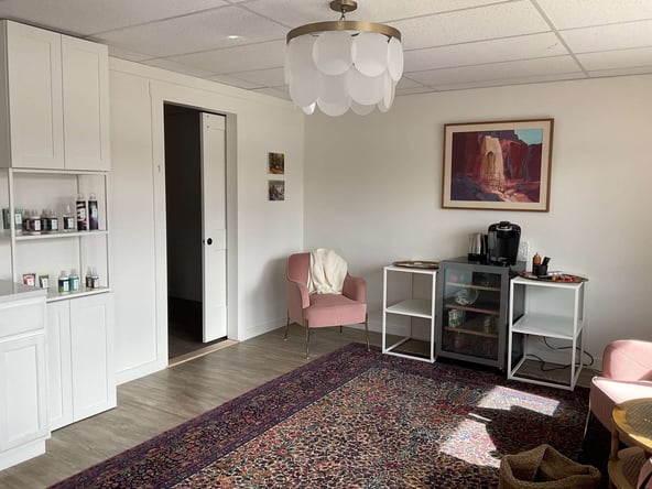 Come join our growing salon and spa family! Suite and Chair available
